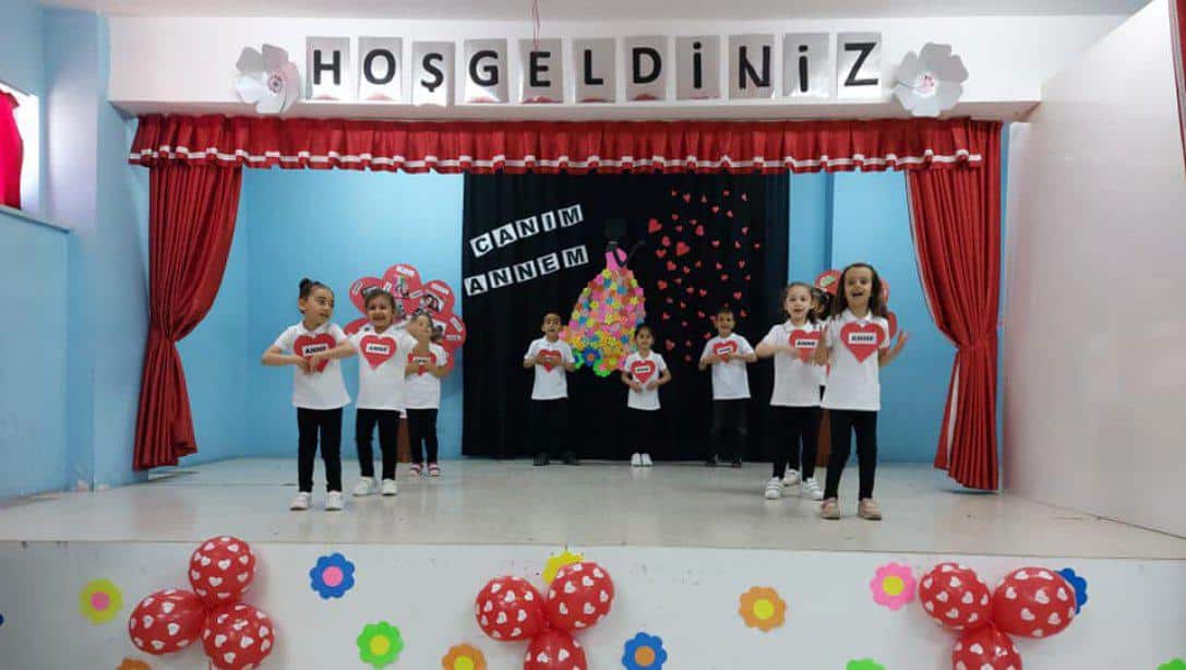 TOKİŞehit jandarma Er Osman Öden İlkokulu Anasınıfı Öğrencilerinden Anneler Günü Programı