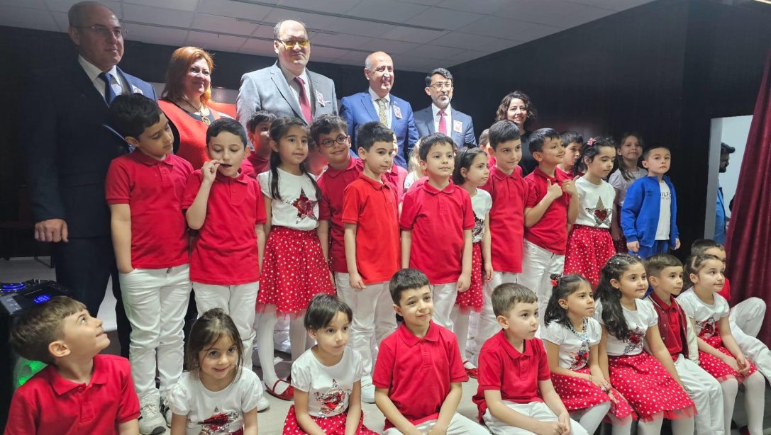 12 Mart İstiklal Marşının Kabulü Şehit Osman Yıldırım okulunda düzenlenen etkinlikle kutlandı. 