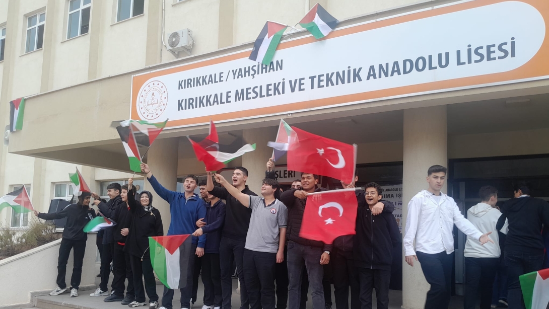 YAHŞİHAN'DA EĞİTİM CAMİASI FİLİSTİN İÇİN TEK YÜREK OLDU!