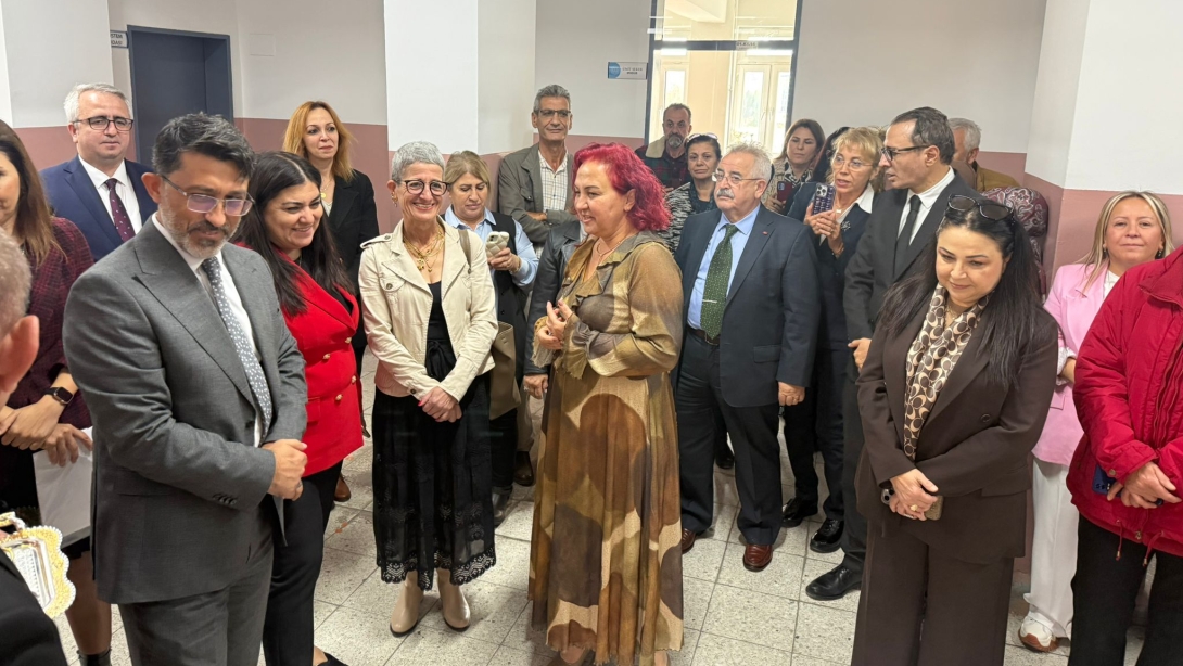 TOKİ ŞEHİT JANDARMA ER OSMAN ÖDEN İLK VE ORTAOKULUNA LEYLA - DOĞAN - İZZET FENCİOĞLU KÜTÜPHANESİ KAZANDIRILDI